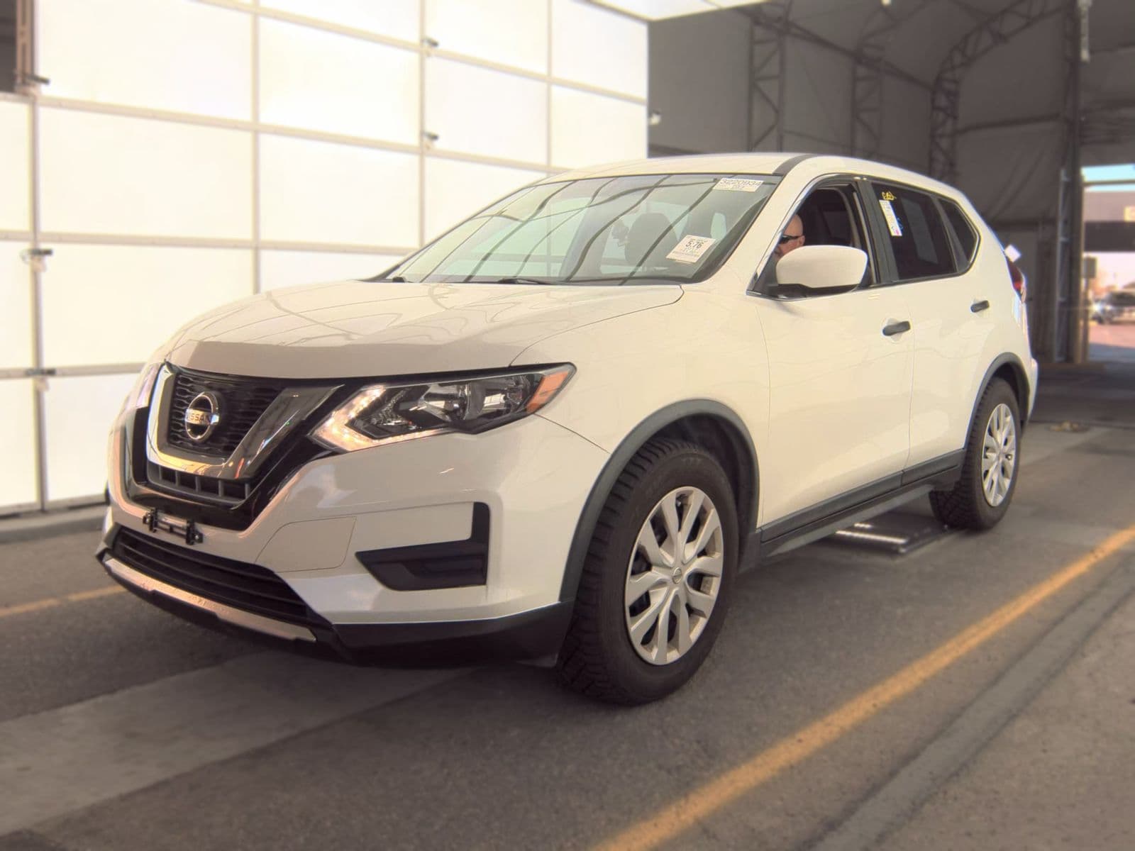 2017 NISSAN ROGUE S