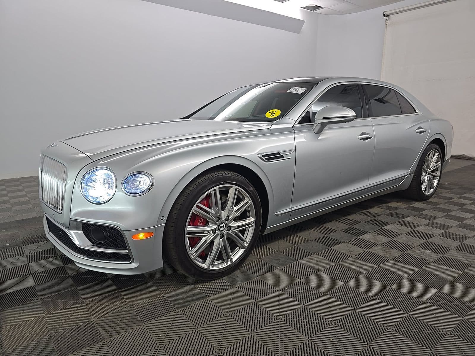 2022 BENTLEY FLYING SPUR V8