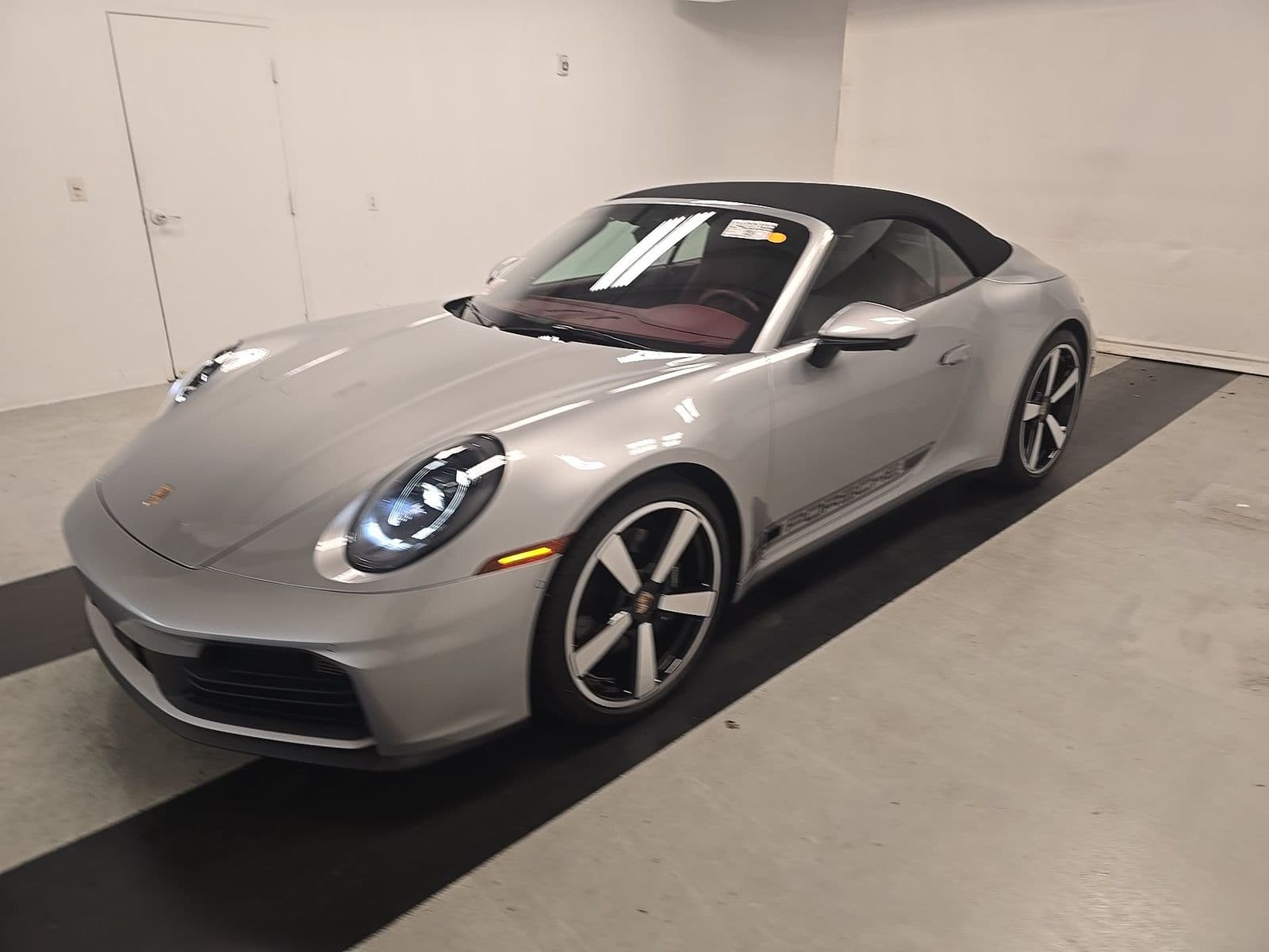 2026 PORSCHE 911 Carrera