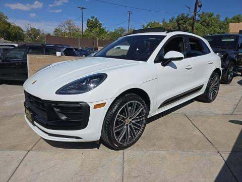 2023 PORSCHE MACAN Base