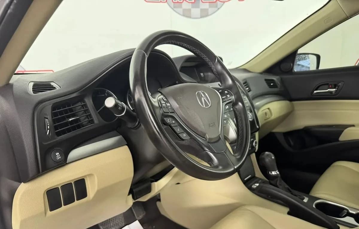 2017 ACURA ILX Base 7