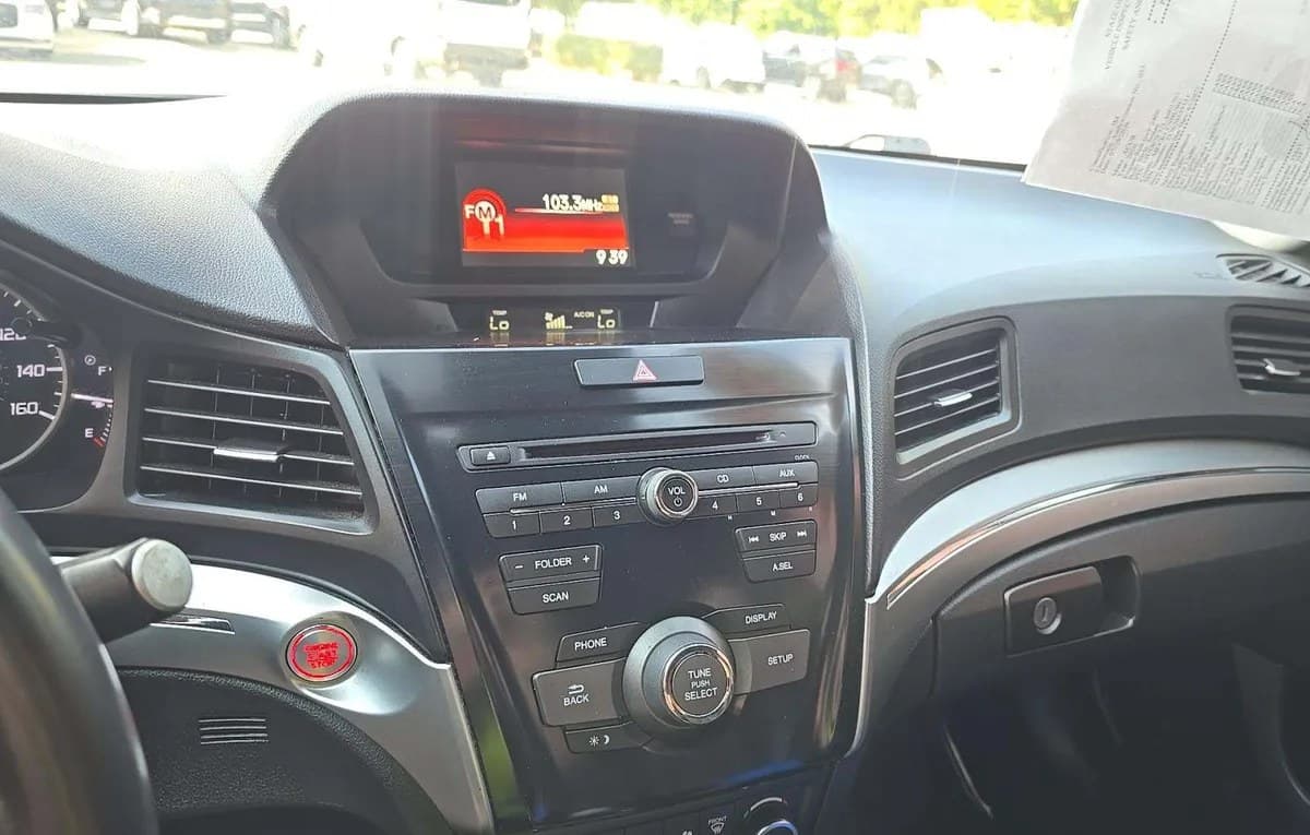 2020 ACURA ILX Base 7