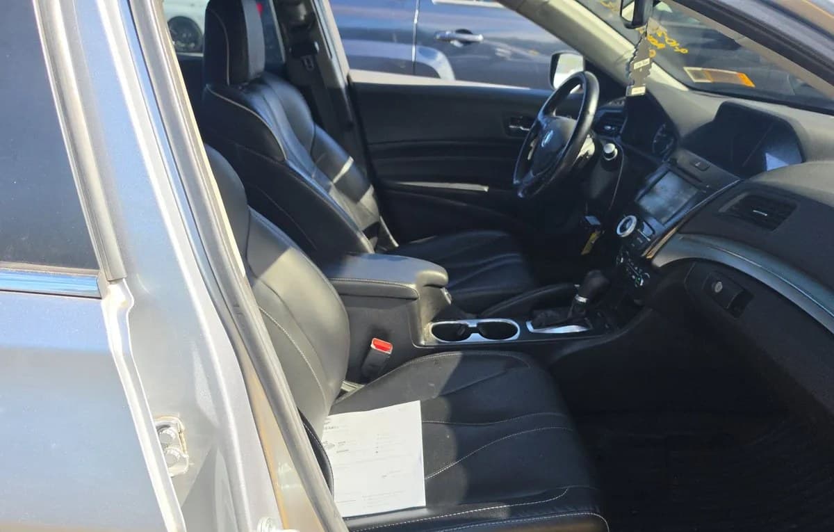 2021 ACURA ILX W/TECHNOLOGY Package 5
