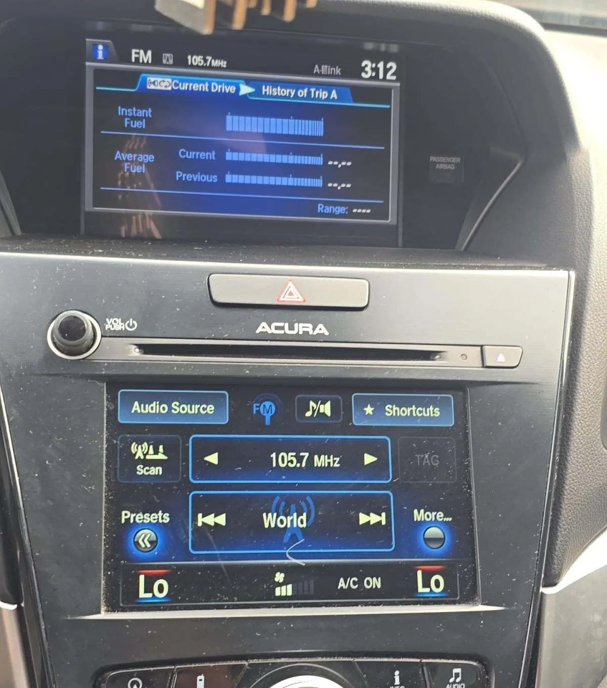 2018 ACURA ILX W/TECHNOLOGY PLUS Package 7