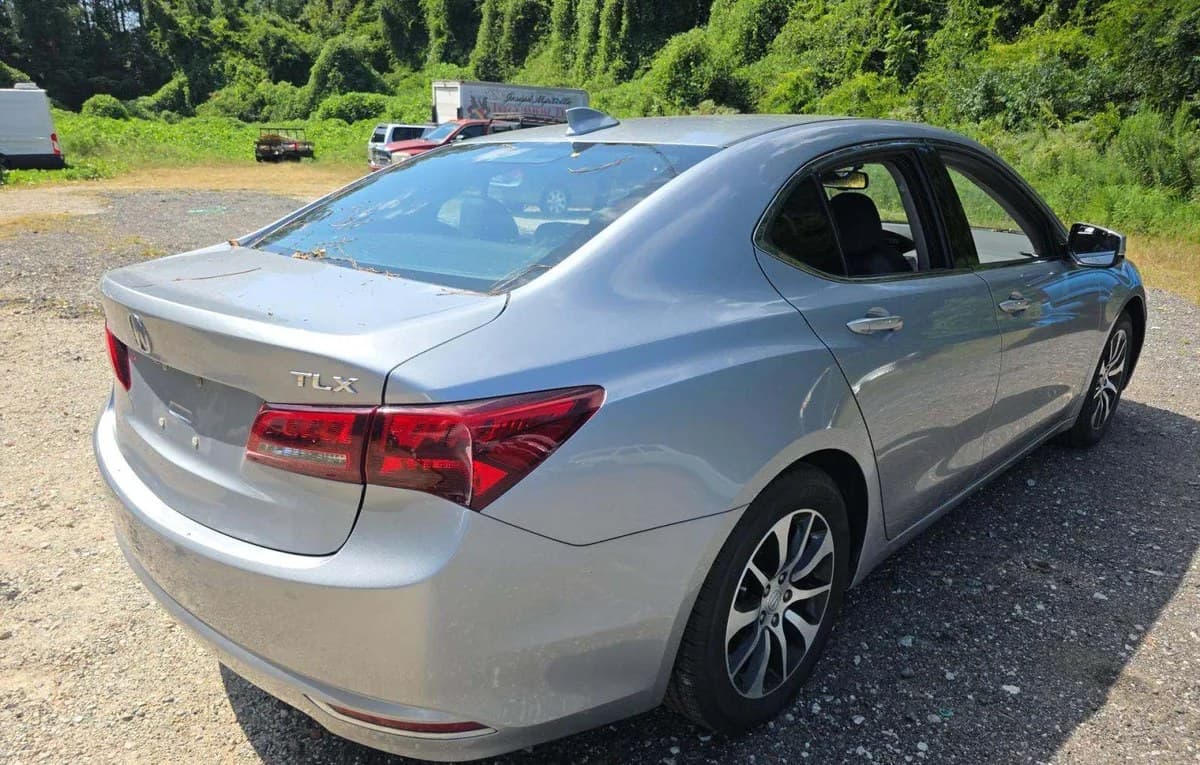 2017 ACURA TLX Base 4