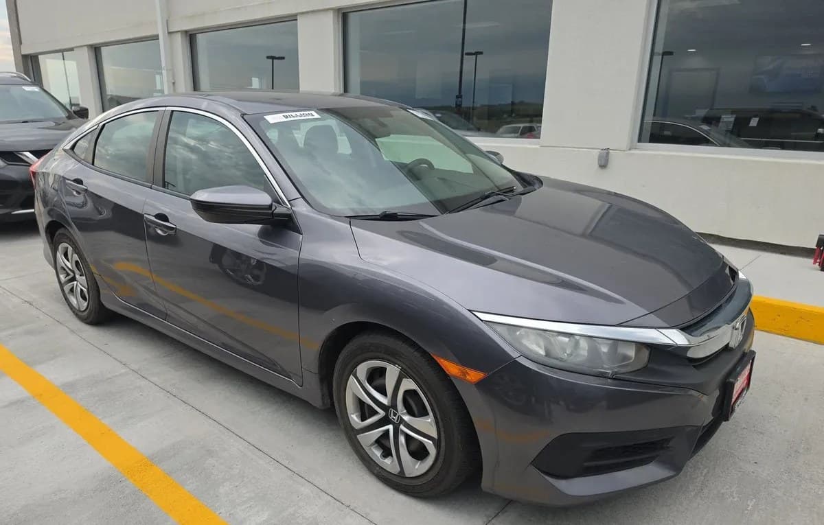 2018 HONDA CIVIC LX 4