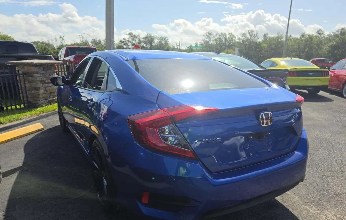 2017 HONDA CIVIC LX 3
