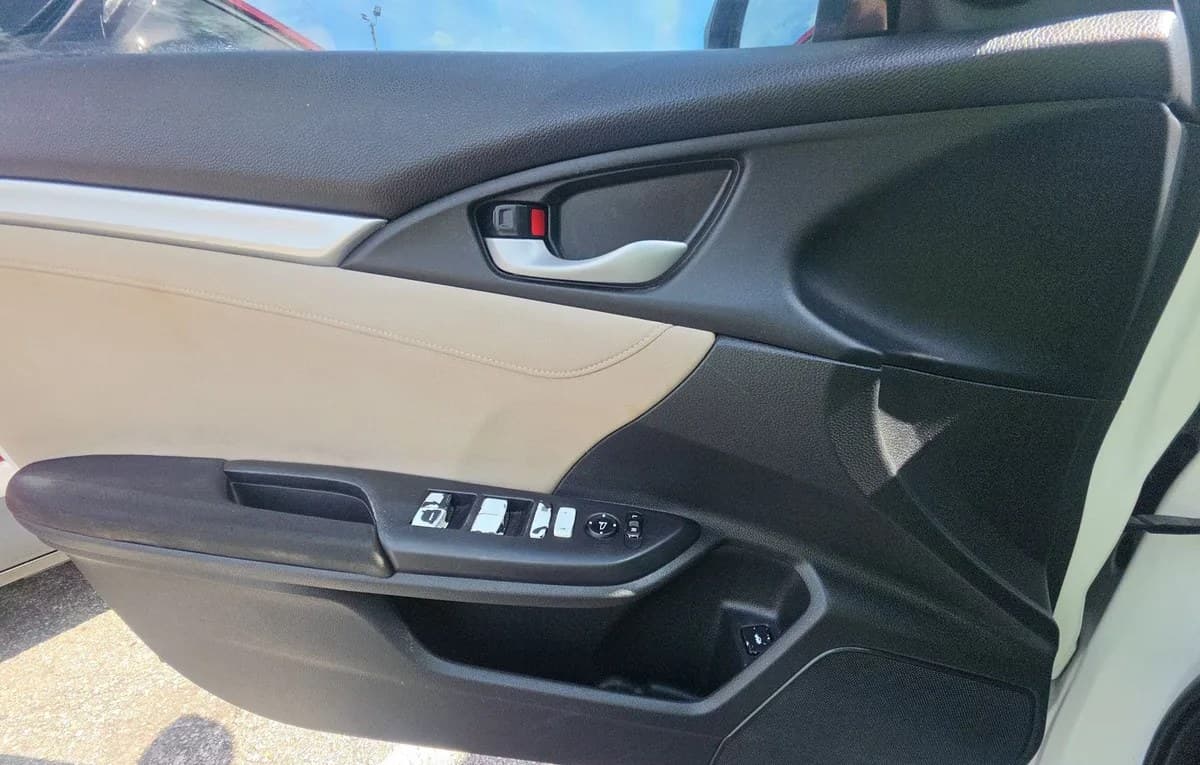 2017 HONDA CIVIC EX 5