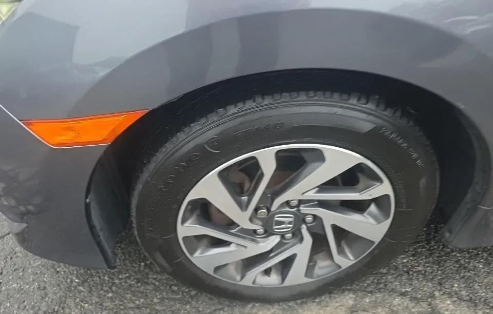 2017 HONDA CIVIC EX 5