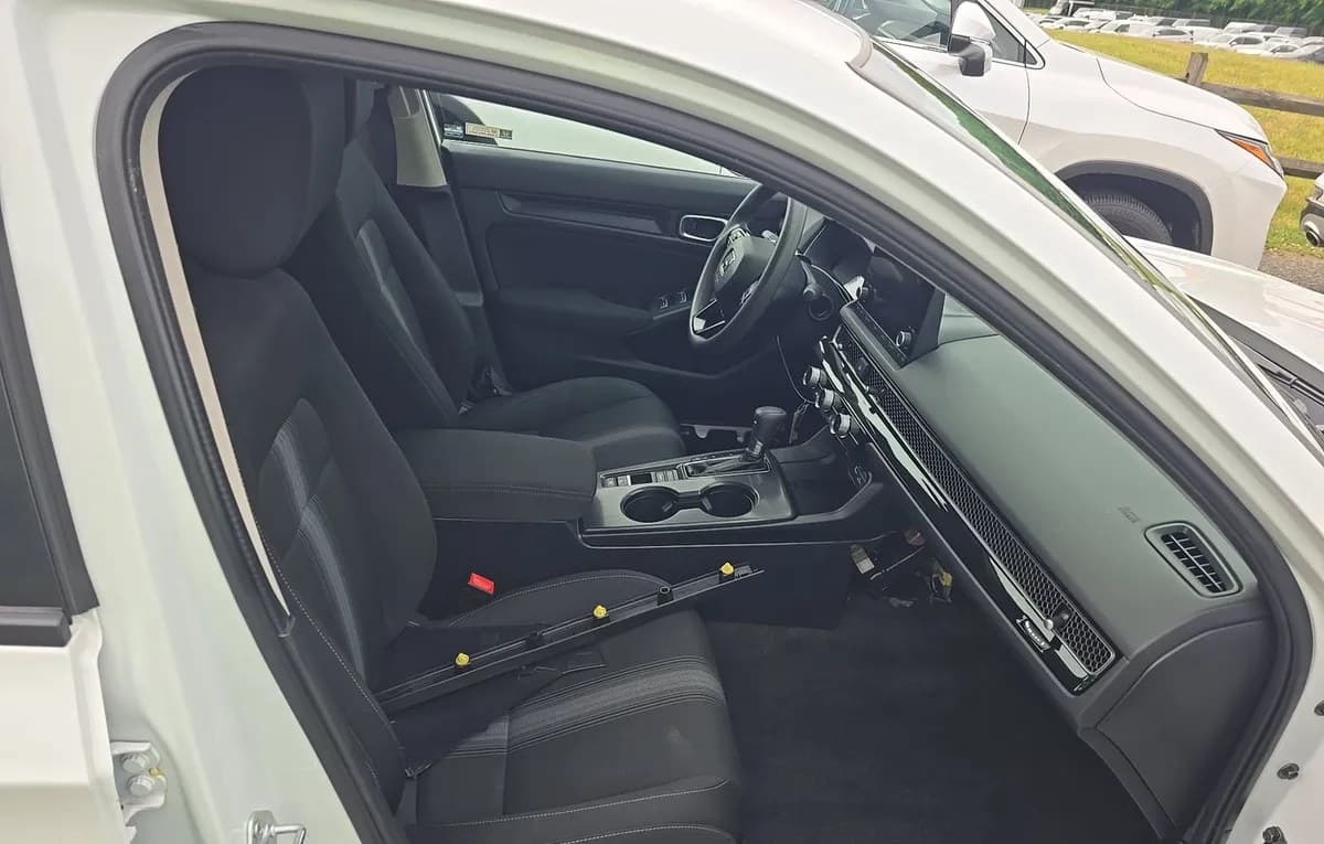 2023 HONDA CIVIC LX 5