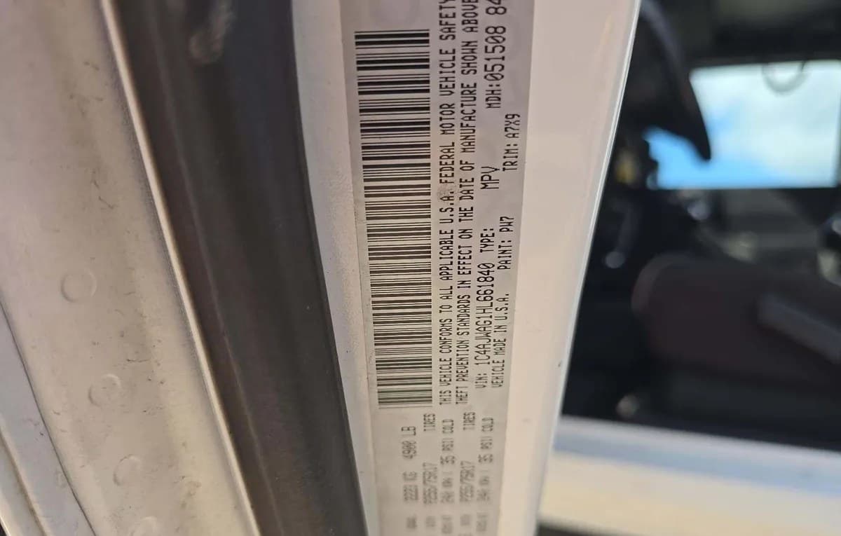 2017 JEEP WRANGLER Sport 3