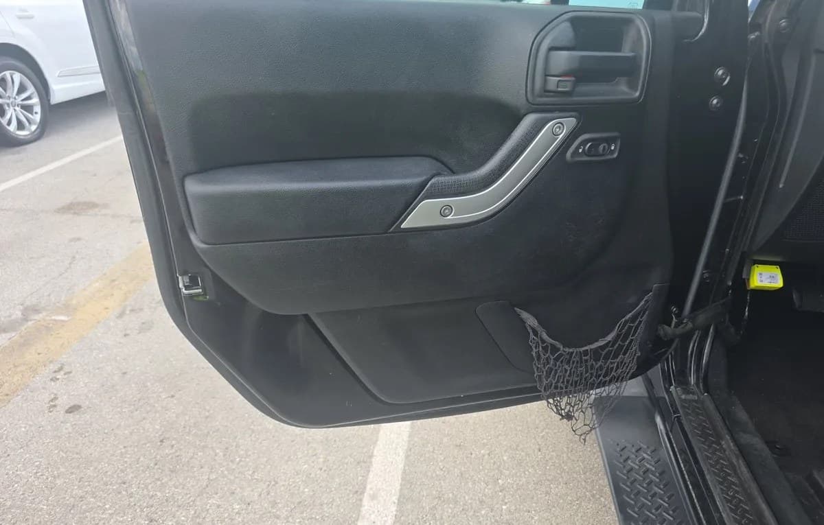 2017 JEEP WRANGLER Sahara 6