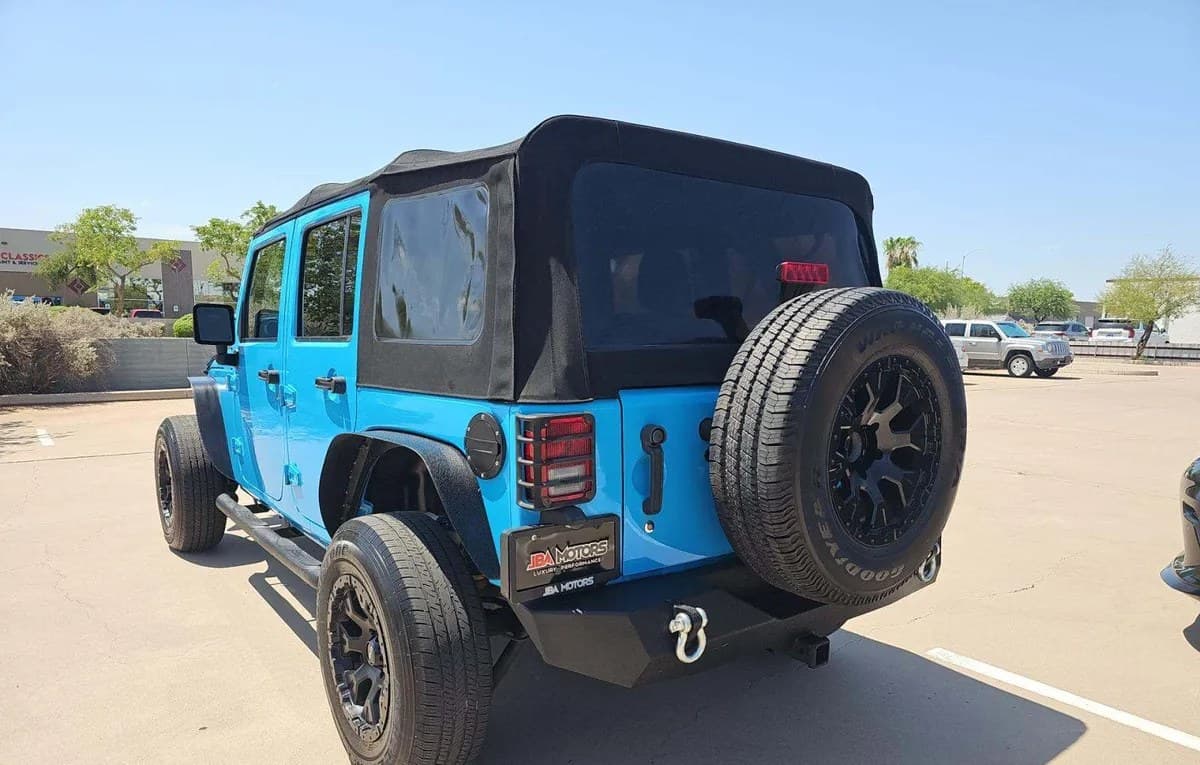 2017 JEEP WRANGLER UNLIMITED Sport 3