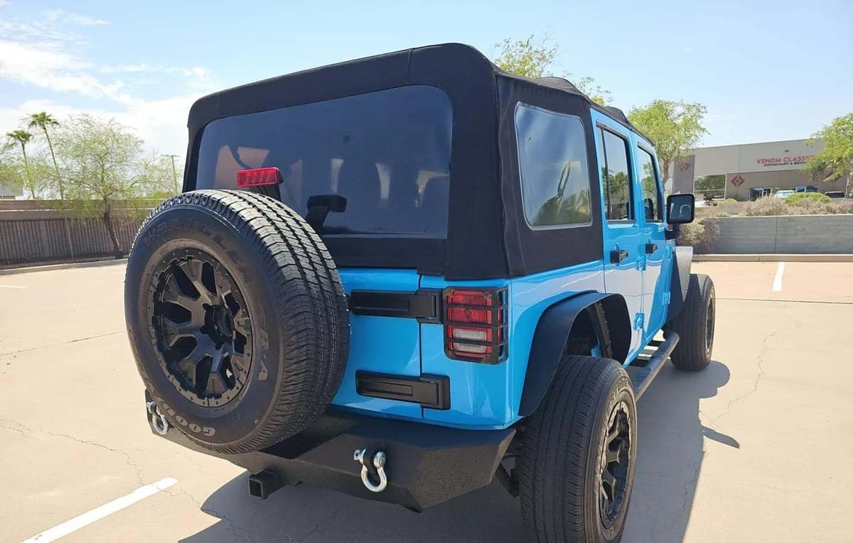 2017 JEEP WRANGLER UNLIMITED Sport 4