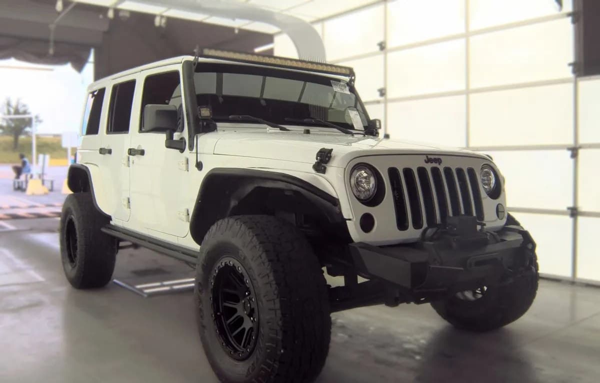 2017 JEEP WRANGLER UNLIMITED SAHARA WINTER Edition 4