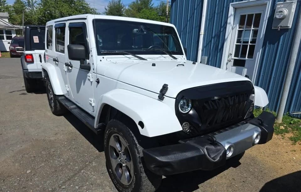 2017 JEEP WRANGLER UNLIMITED Sahara 4