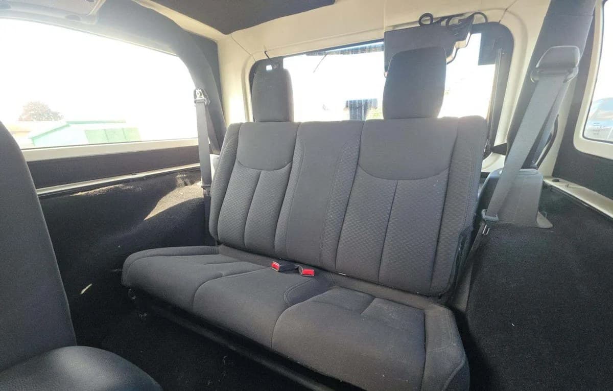 2017 JEEP WRANGLER Sport 6