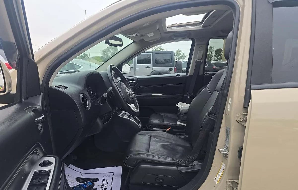 2017 JEEP COMPASS LATITUDE HIGH ALTITUDE Edition 4
