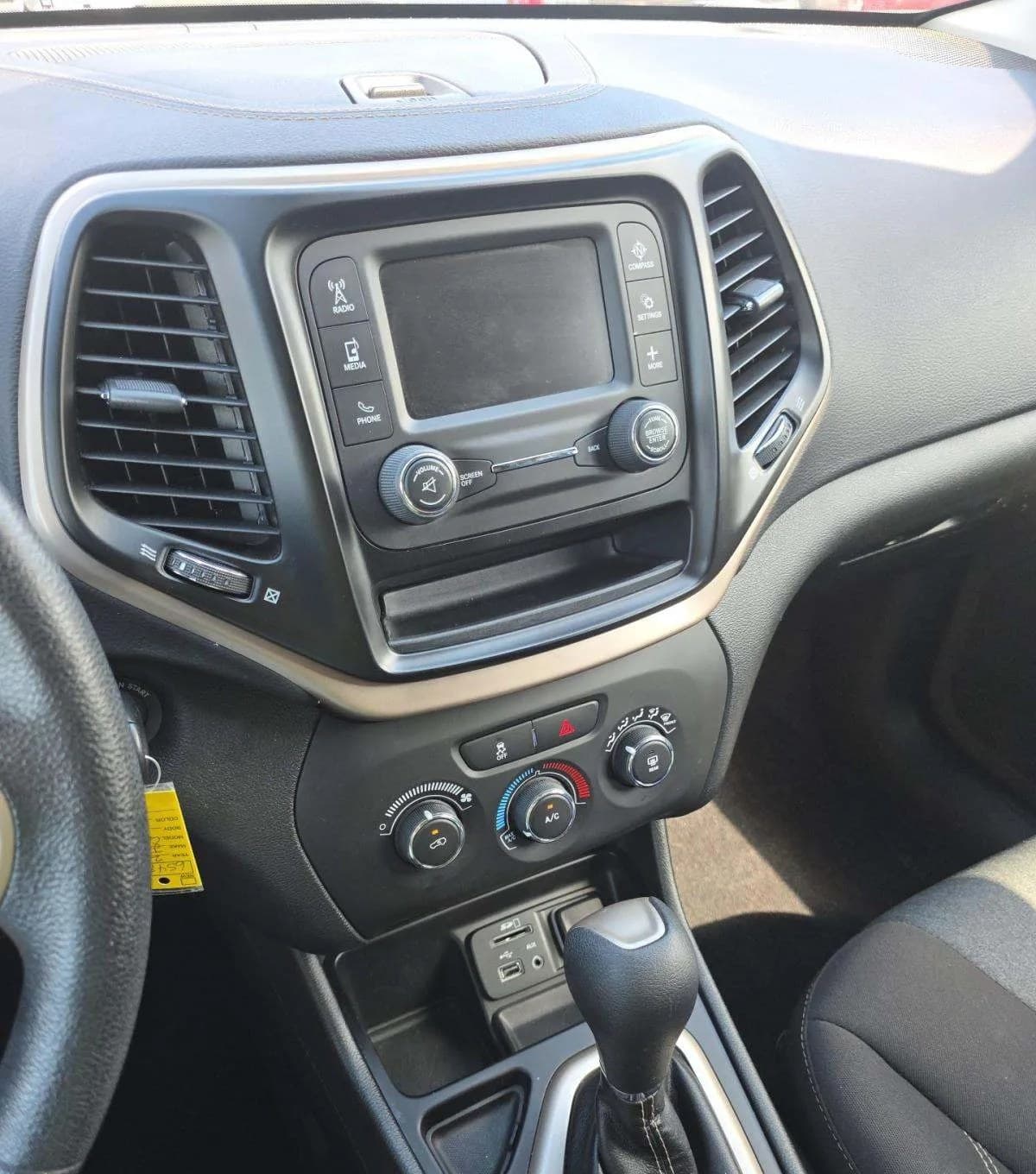 2017 JEEP CHEROKEE Sport 7
