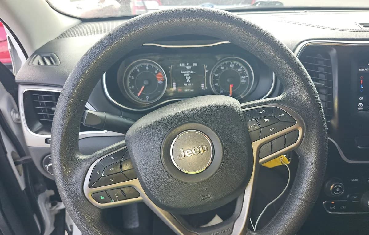 2019 JEEP CHEROKEE LATITUDE 7