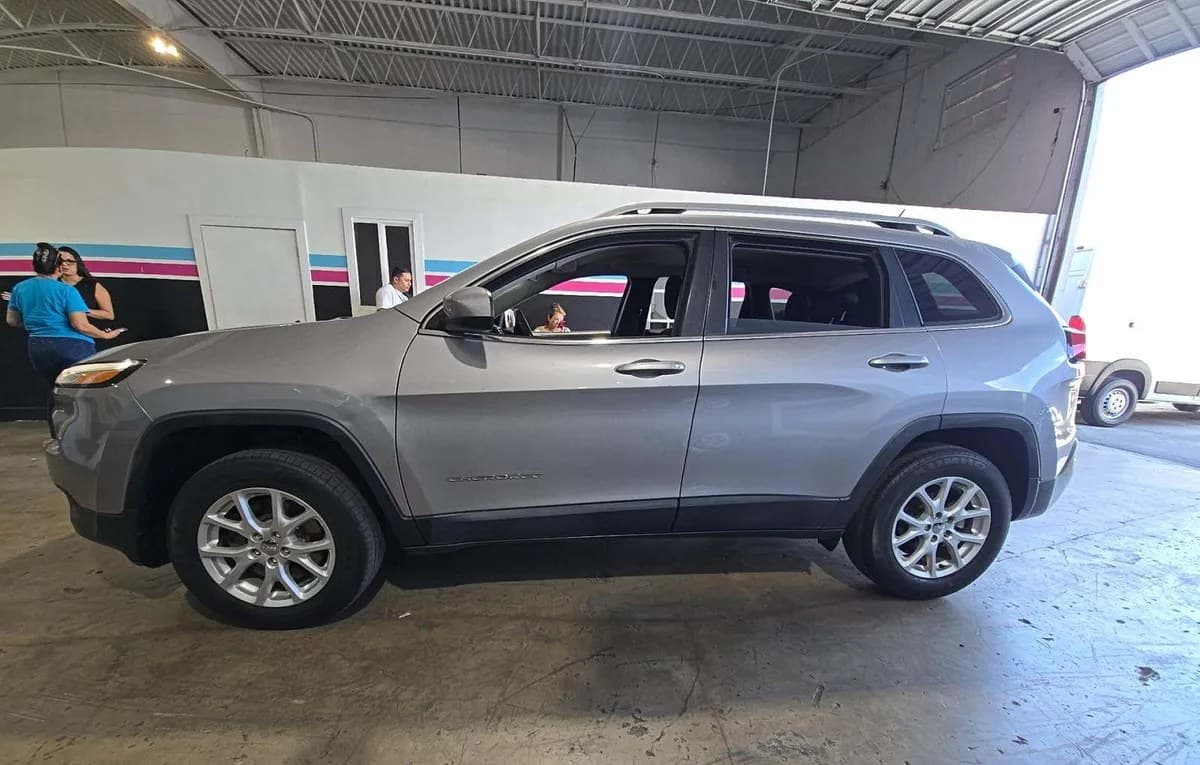 2017 JEEP CHEROKEE Latitude 3