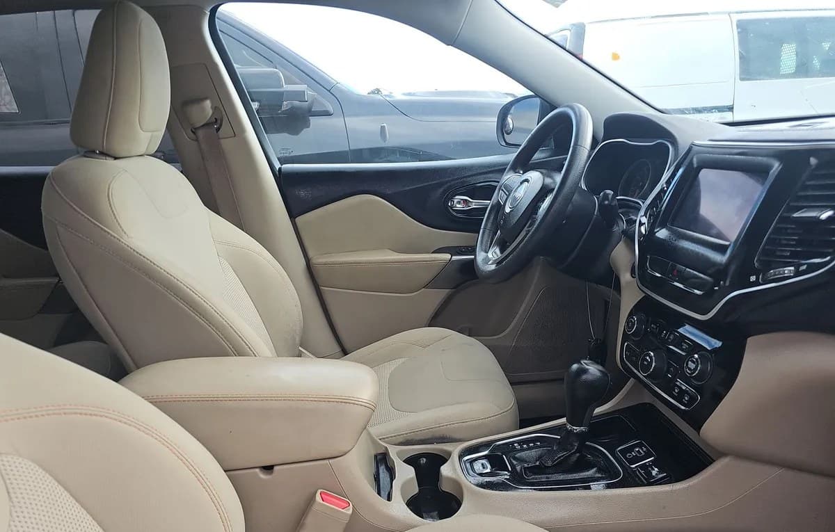 2019 JEEP CHEROKEE LATITUDE 5