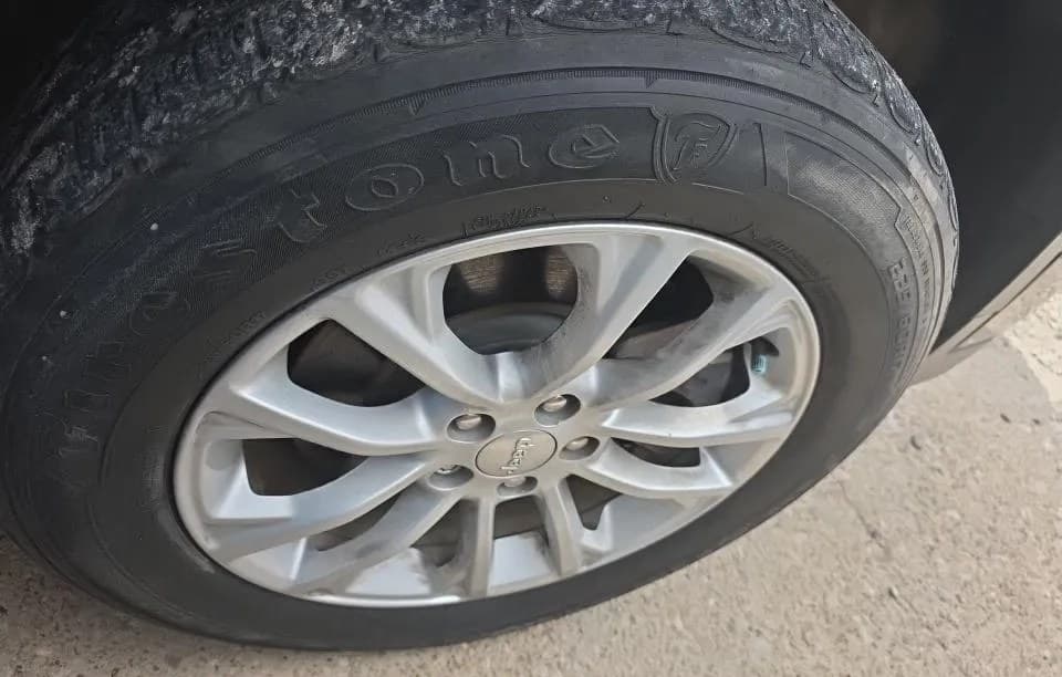 2021 JEEP CHEROKEE Latitude 6