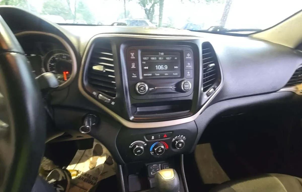 2018 JEEP CHEROKEE LATITUDE 7