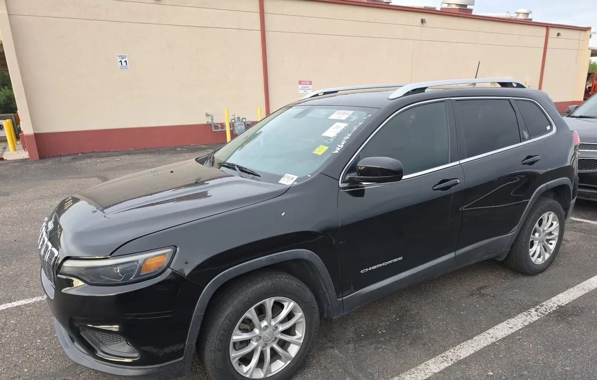 2019 JEEP CHEROKEE Latitude 2