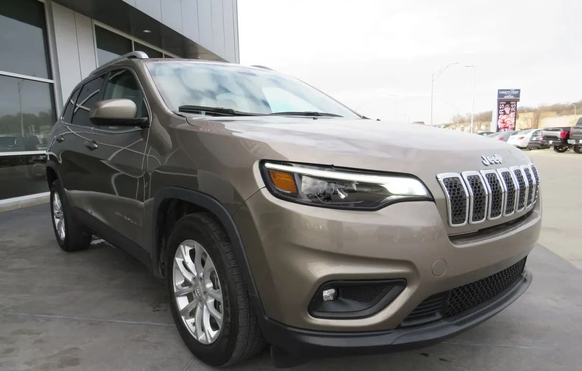 2019 JEEP CHEROKEE Latitude 6