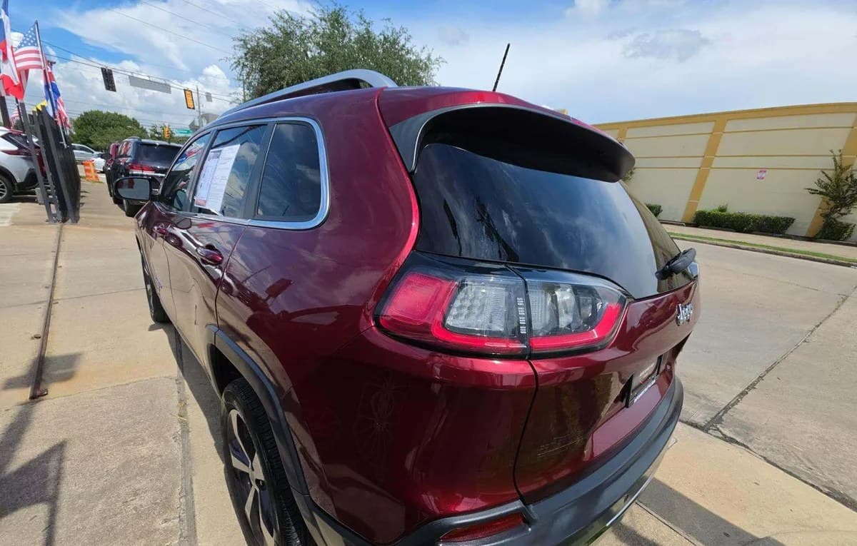 2019 JEEP CHEROKEE LIMITED 3