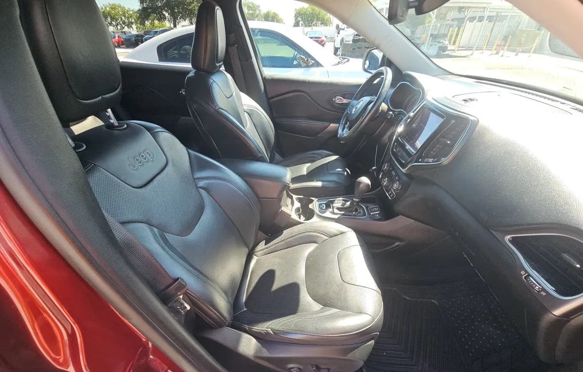 2019 JEEP CHEROKEE Limited 5