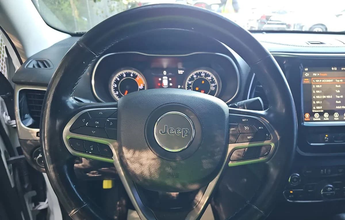 2019 JEEP CHEROKEE Limited 6