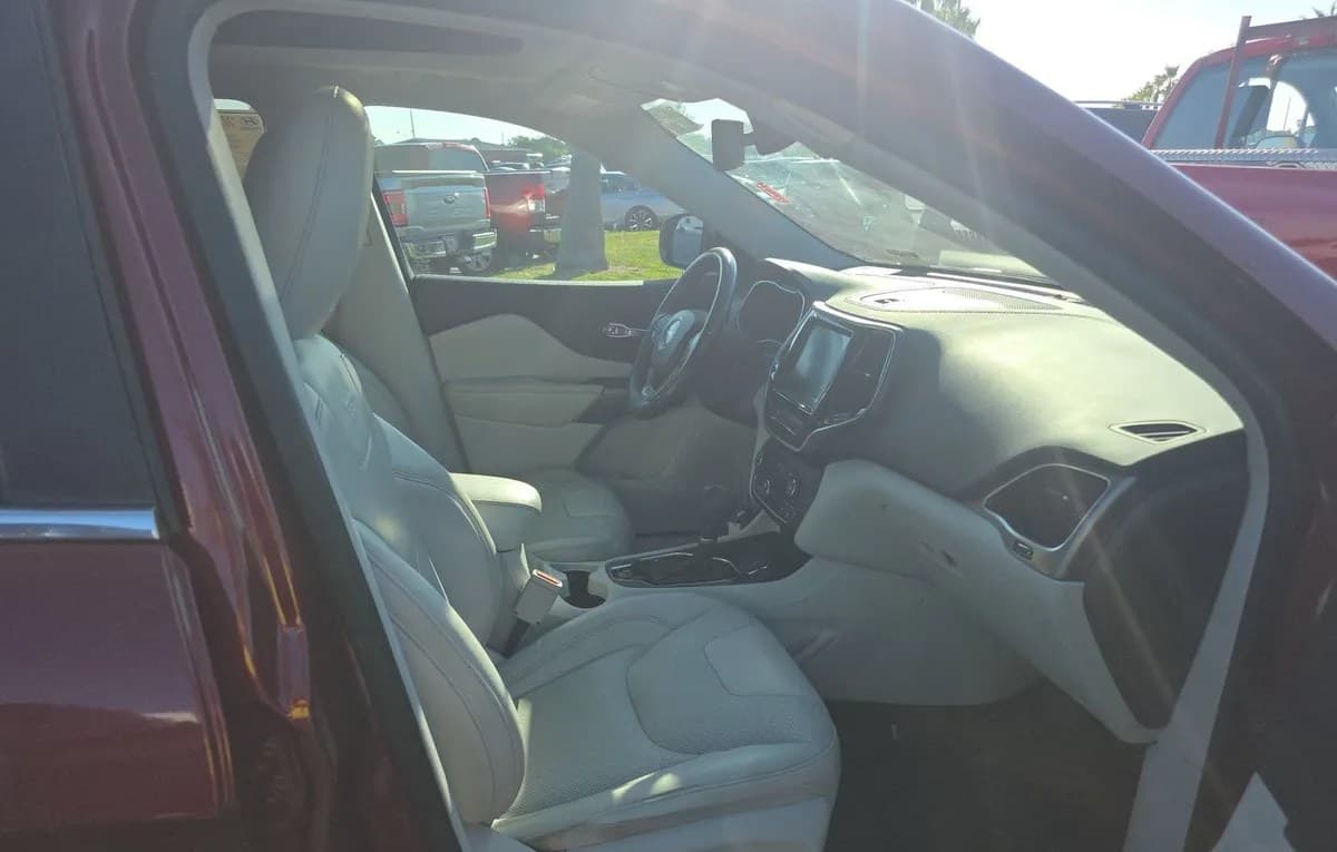 2019 JEEP CHEROKEE LIMITED 5
