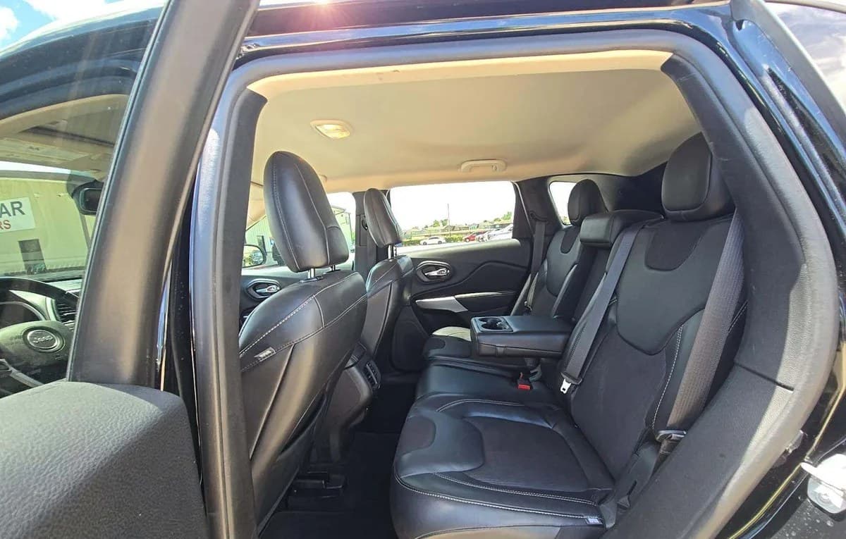 2018 JEEP CHEROKEE LATITUDE Plus 7