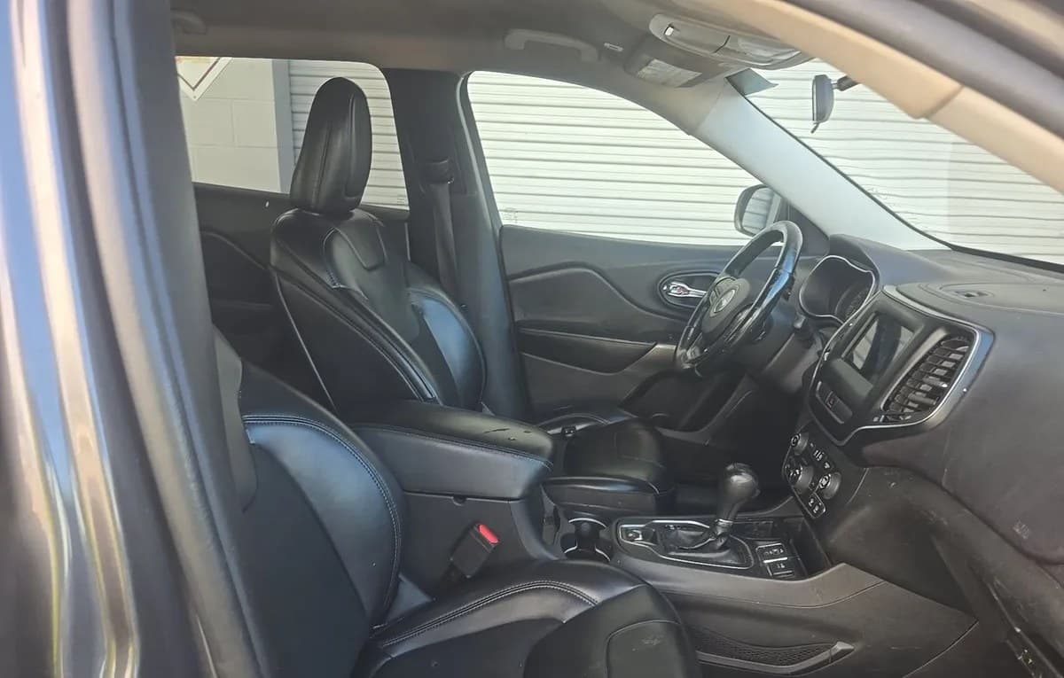 2019 JEEP CHEROKEE LATITUDE Plus 4