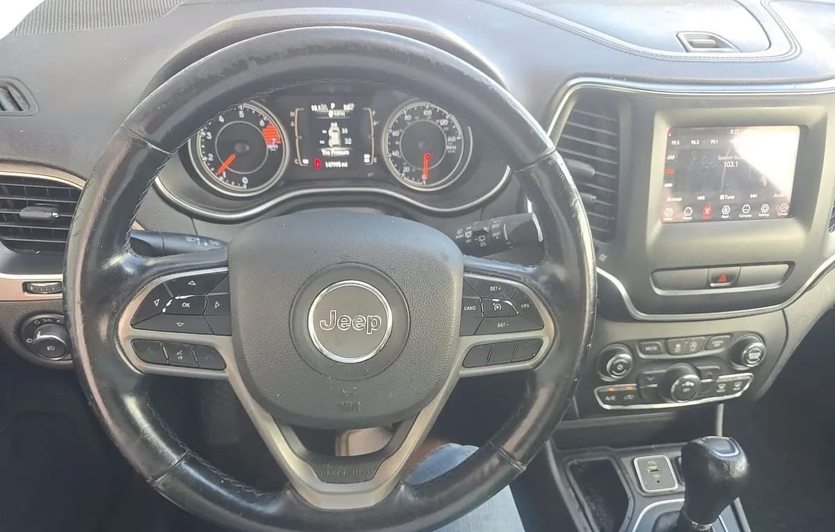 2019 JEEP CHEROKEE LATITUDE Plus 6