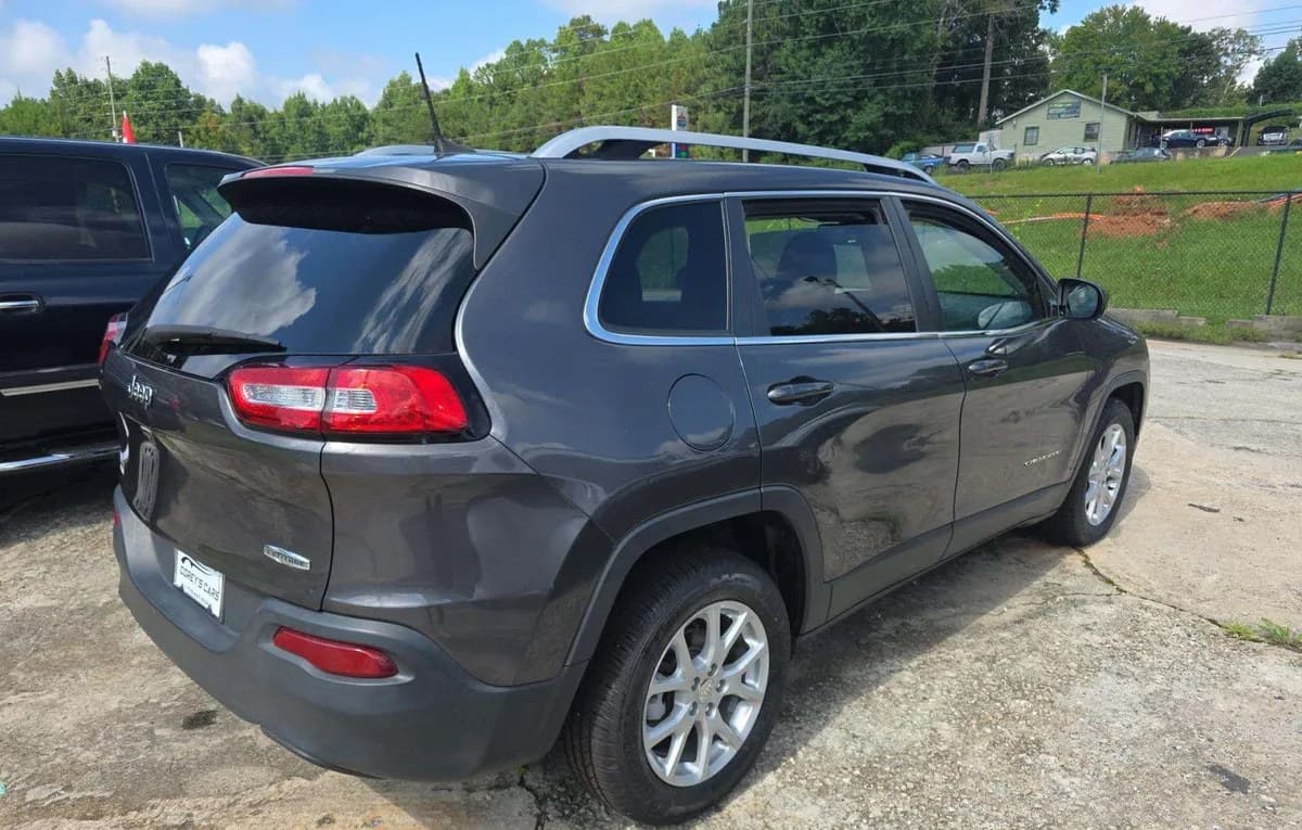2018 JEEP CHEROKEE LATITUDE Plus 4