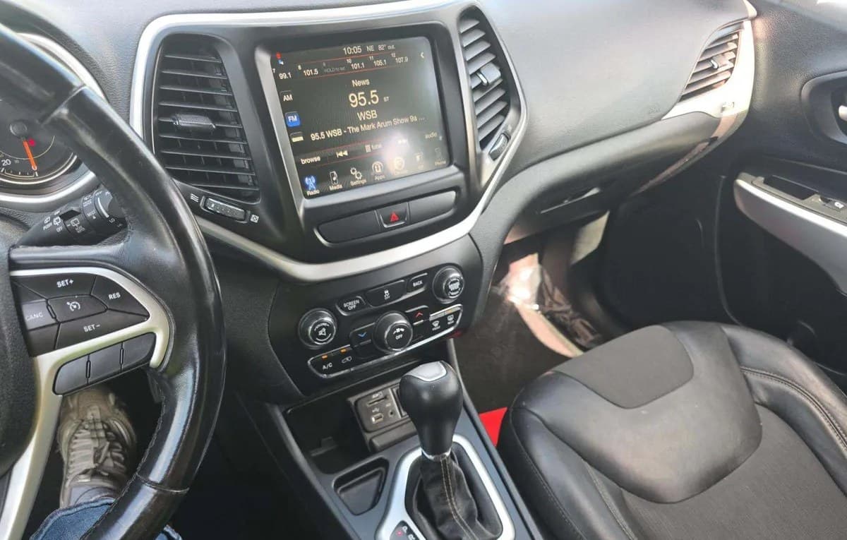 2018 JEEP CHEROKEE LATITUDE Plus 7