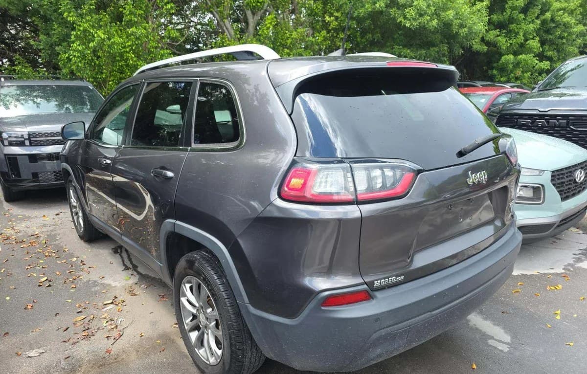 2020 JEEP CHEROKEE LATITUDE PLUS 3
