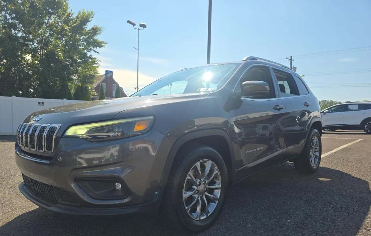 2019 JEEP CHEROKEE LATITUDE Plus 2