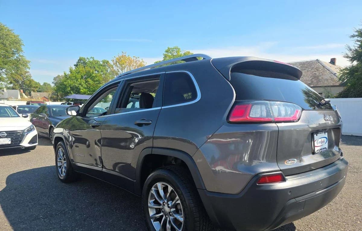 2019 JEEP CHEROKEE LATITUDE Plus 3
