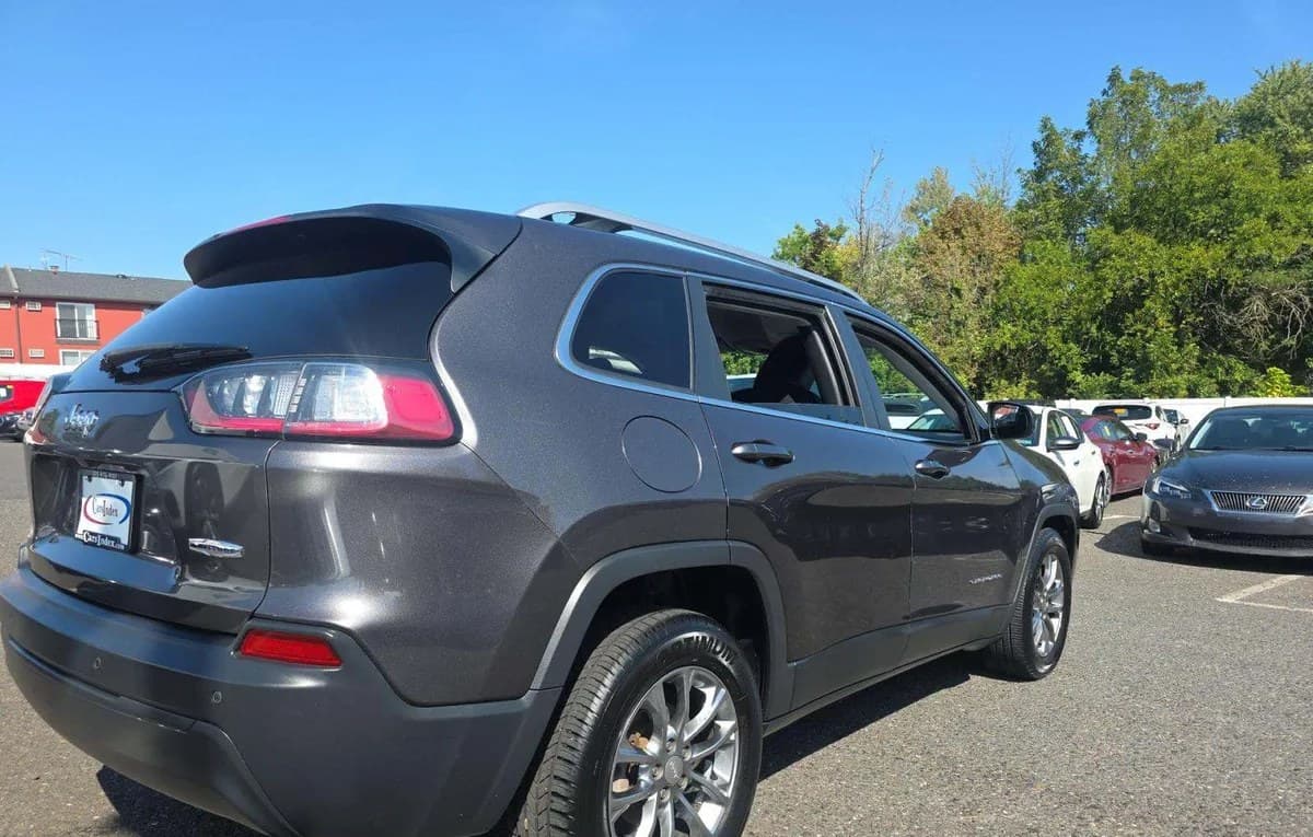 2019 JEEP CHEROKEE LATITUDE Plus 4