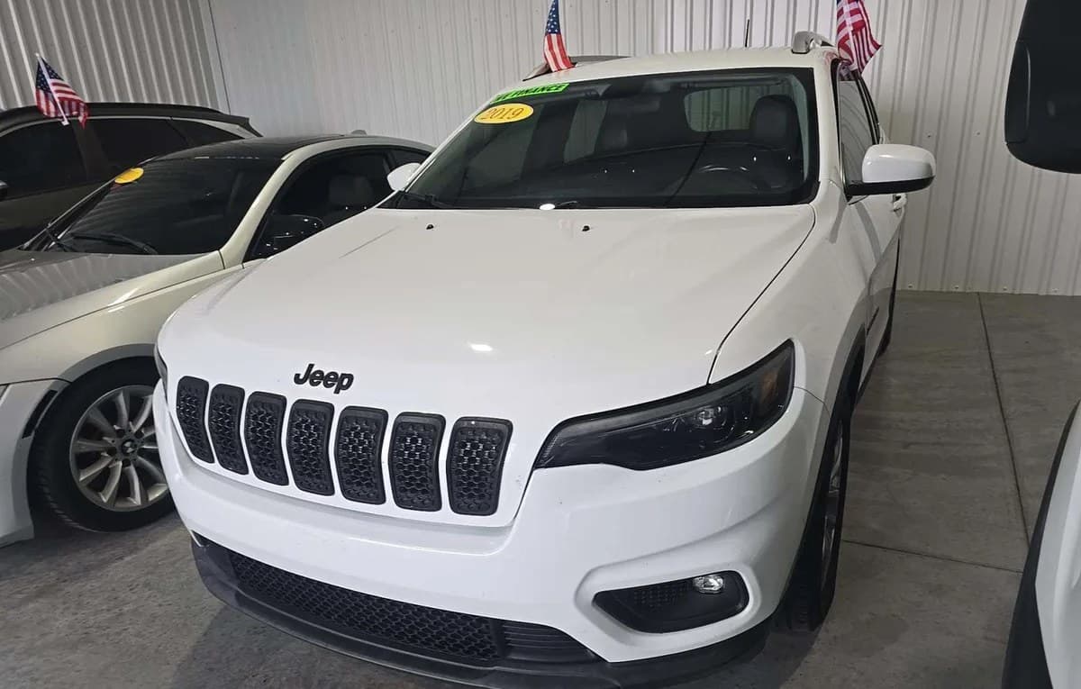 2019 JEEP CHEROKEE LATITUDE PLUS 2