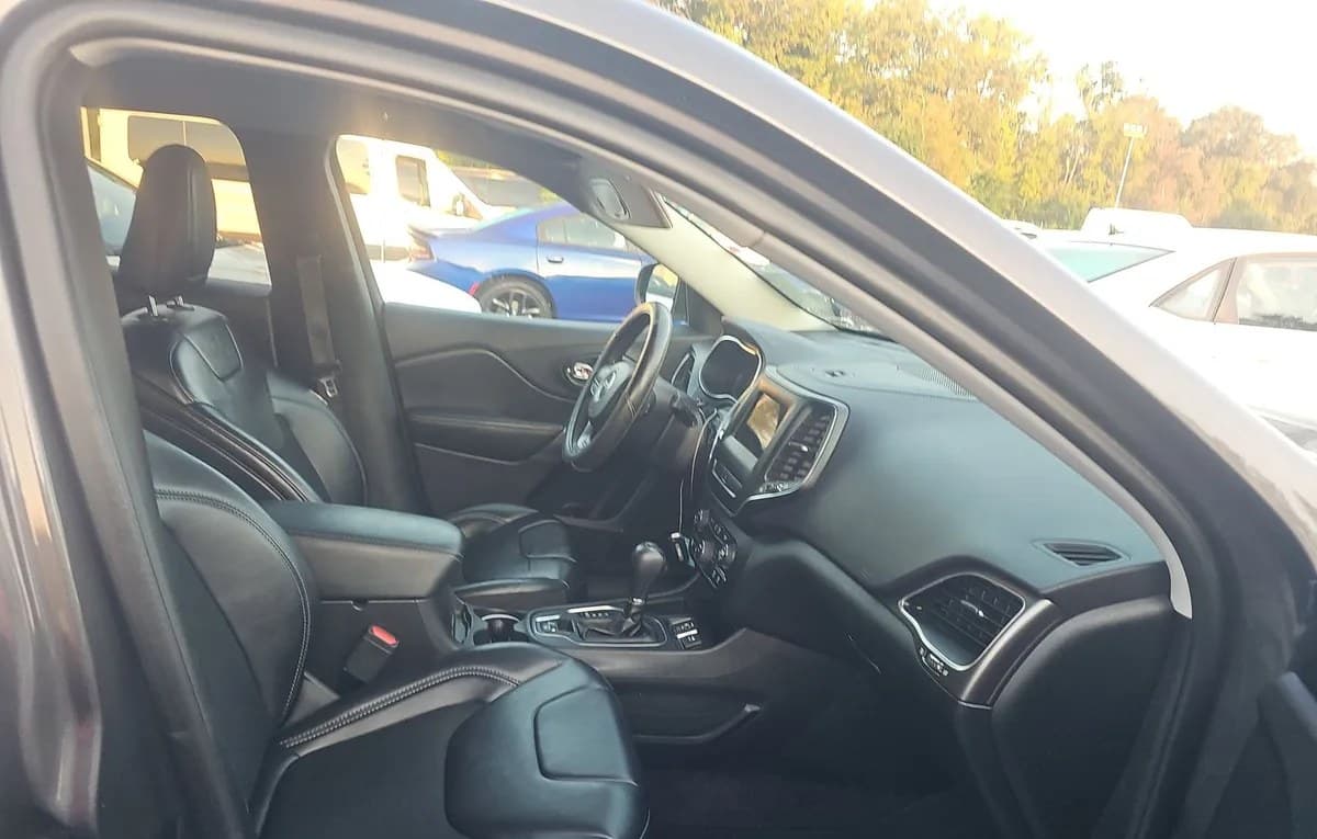 2019 JEEP CHEROKEE LATITUDE PLUS 5