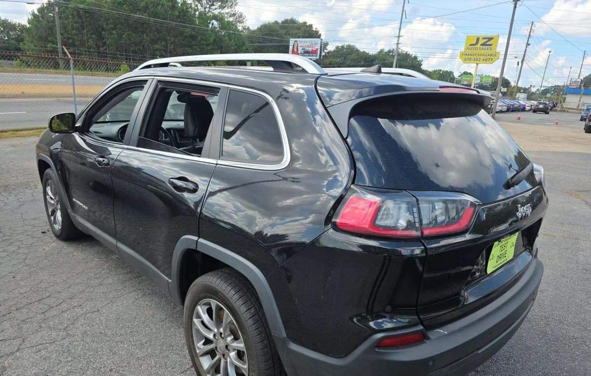 2019 JEEP CHEROKEE LATITUDE Plus 3