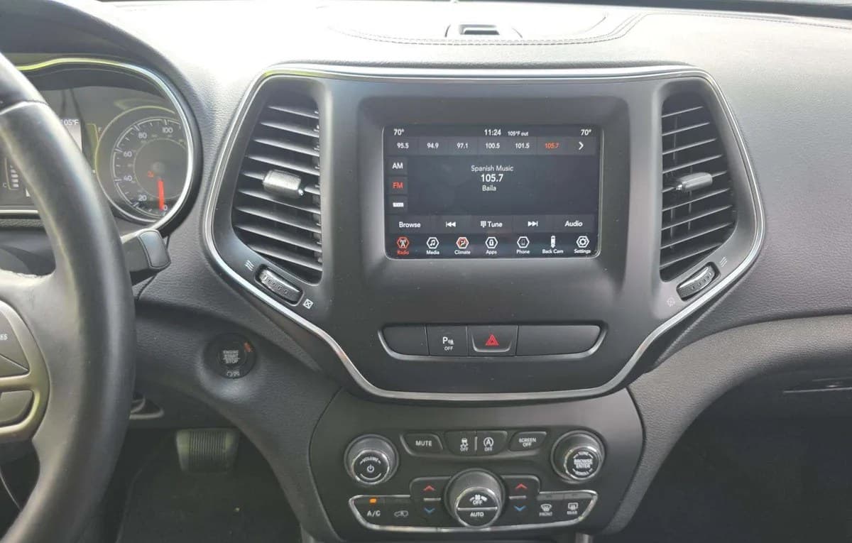 2019 JEEP CHEROKEE LATITUDE Plus 7