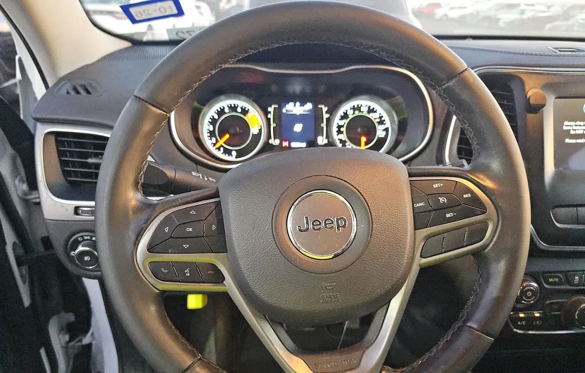 2019 JEEP CHEROKEE LATITUDE Plus 7