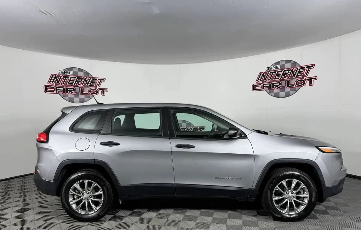 2017 JEEP CHEROKEE Sport 5