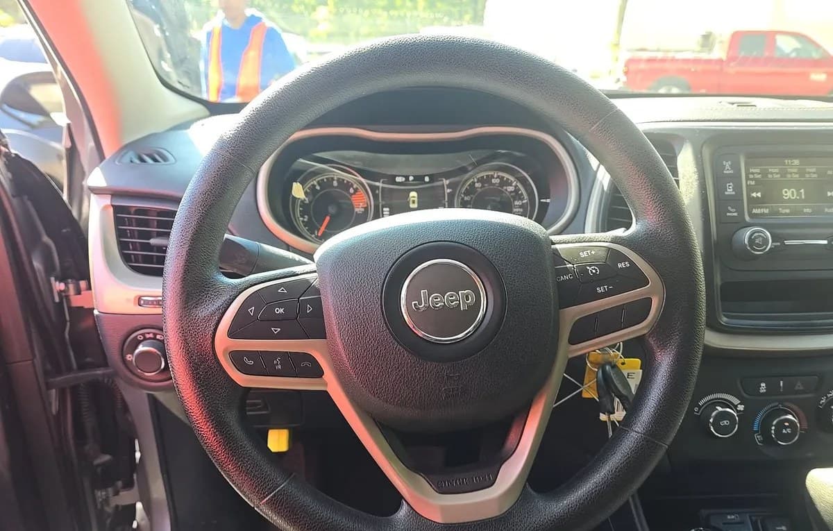 2017 JEEP CHEROKEE SPORT 7